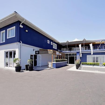 New National Hotel And Conference Parow Εξωτερικό φωτογραφία