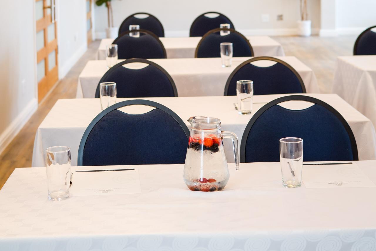 New National Hotel And Conference Parow Εξωτερικό φωτογραφία